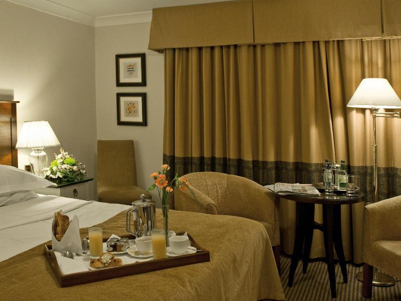 Macdonald Alveston Manor Hotel & Spa Stratford-upon-Avon Ngoại thất bức ảnh